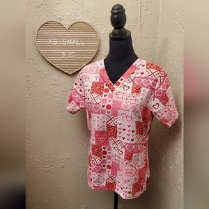 X small scrub top Valentines